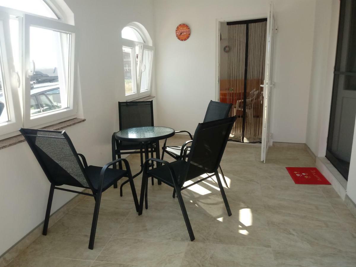 Apartmani Fran Вир Экстерьер фото